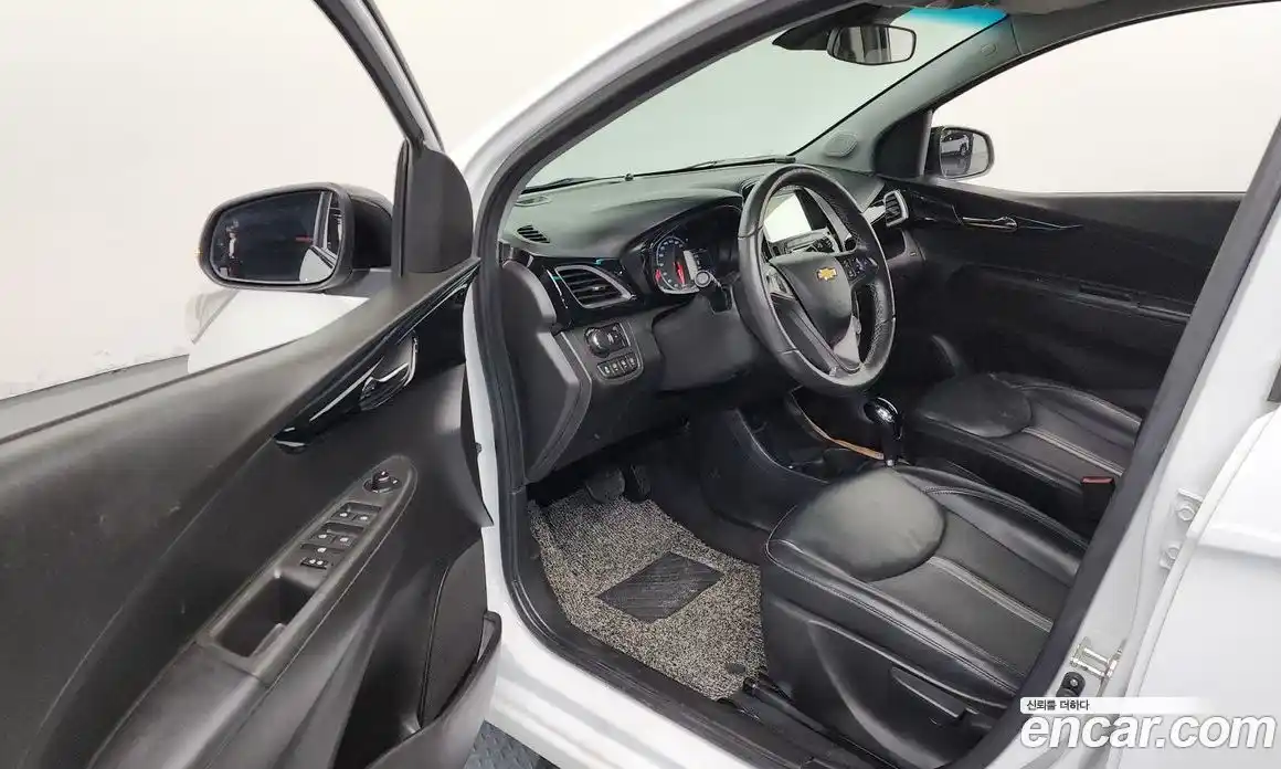 Chevrolet Spark 2019 1.0 автомат (гидро), фото 13