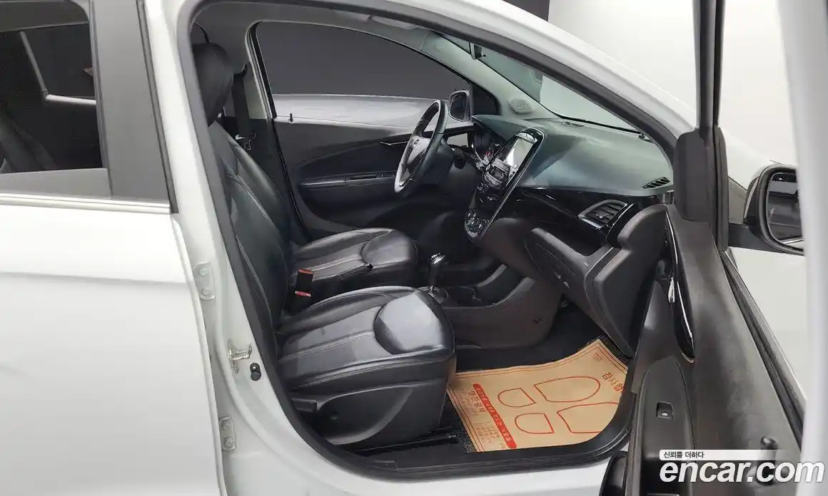 Chevrolet Spark 2019 1.0 автомат (гидро), фото 16