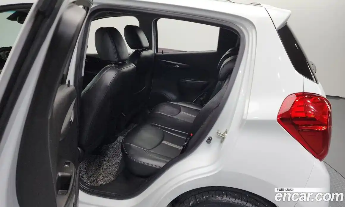 Chevrolet Spark 2019 1.0 автомат (гидро), фото 18