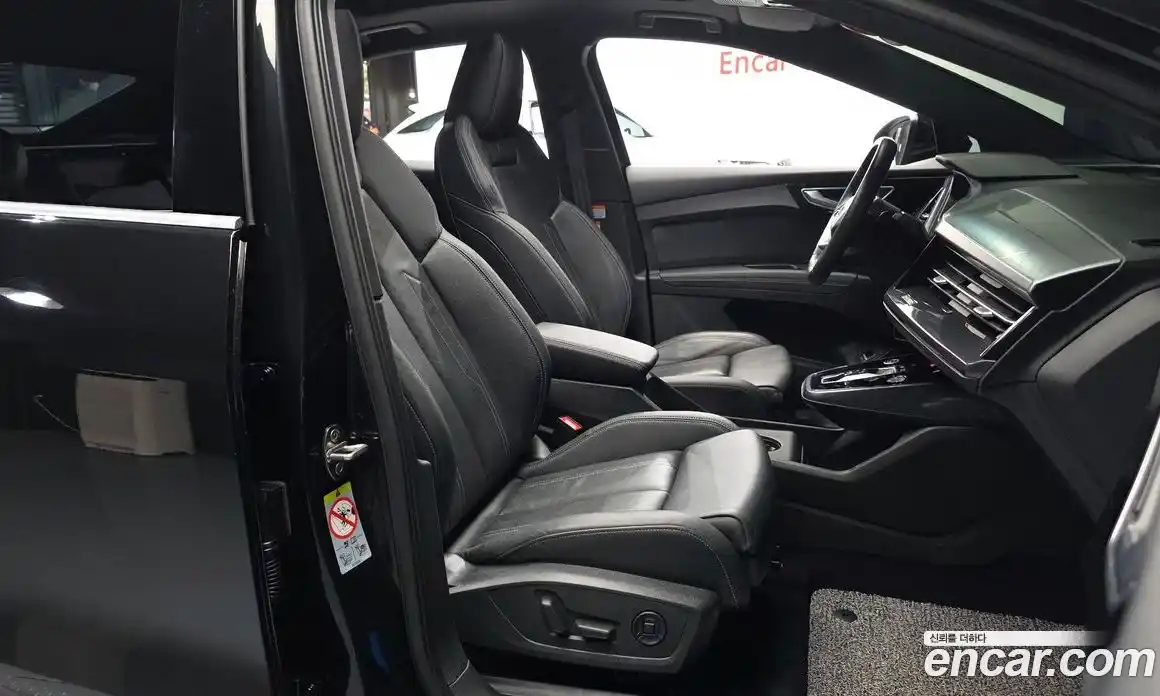 Audi Q4 e-tron 2023 0.2 автомат (гидро), фото 11