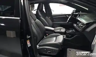 Audi Q4 e-tron 2023 0.2 автомат (гидро), миниатюра 11