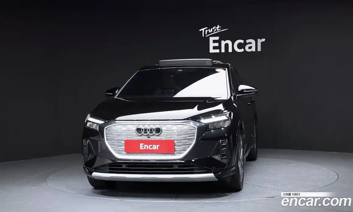 Audi Q4 e-tron 2023 0.2 автомат (гидро), фото 3