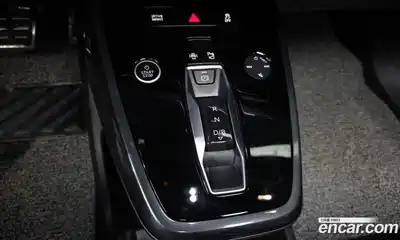 Audi Q4 e-tron 2023 0.2 автомат (гидро), миниатюра 9