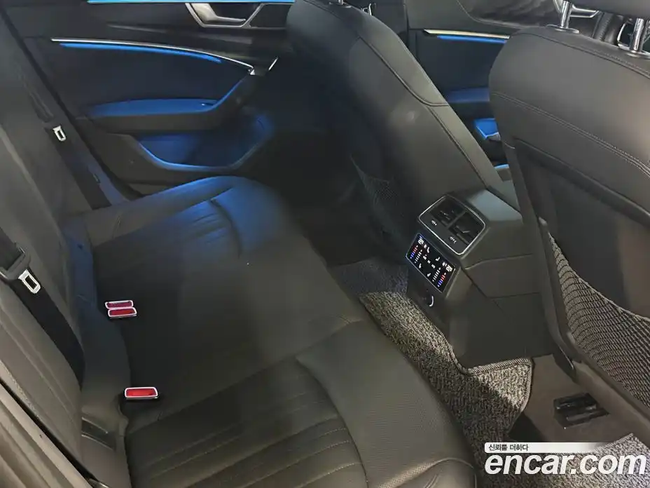 Audi A6 2020 2.0 автомат (гидро), фото 17