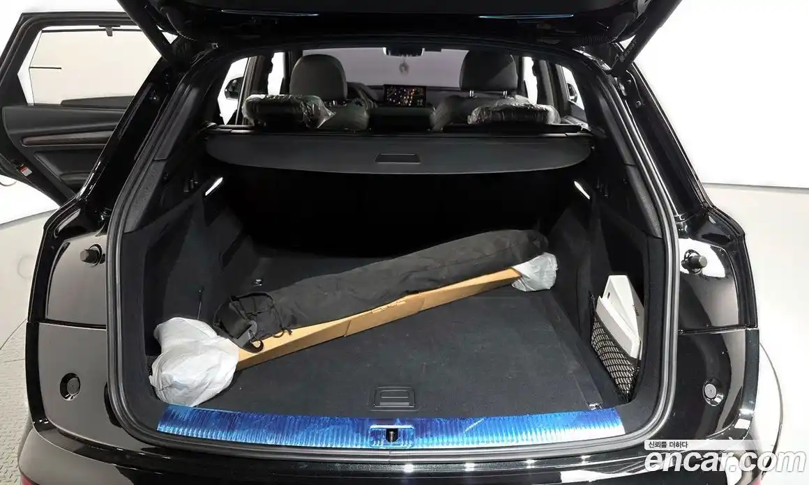 Audi Q5 2023 2.0 автомат (гидро), фото 25