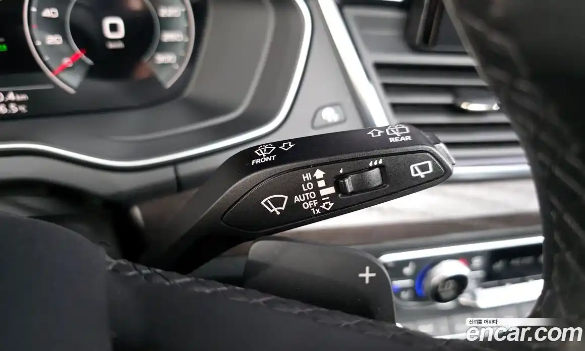 Audi Q5 2023 2.0 автомат (гидро), фото 38