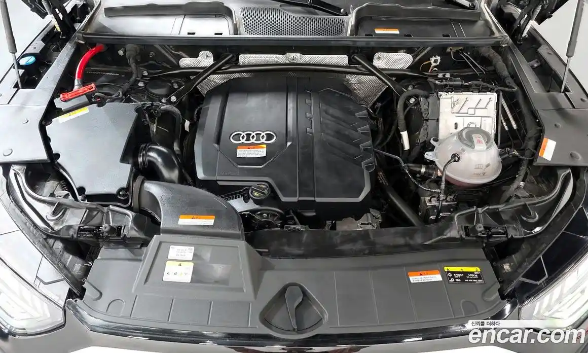 Audi Q5 2023 2.0 автомат (гидро), фото 6