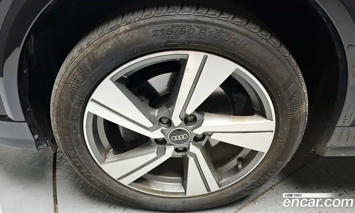 Audi Q2 2023 2.0 автомат (гидро), фото 5