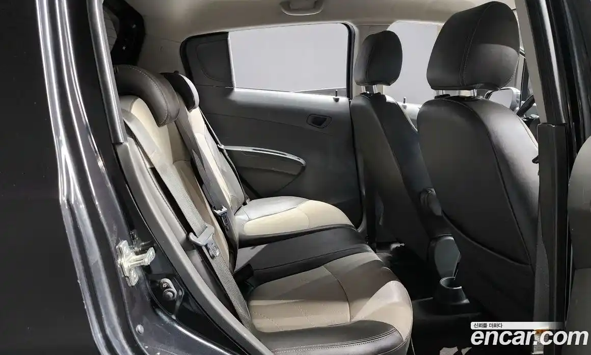 Chevrolet Spark 2015 1.0 автомат (гидро), фото 11