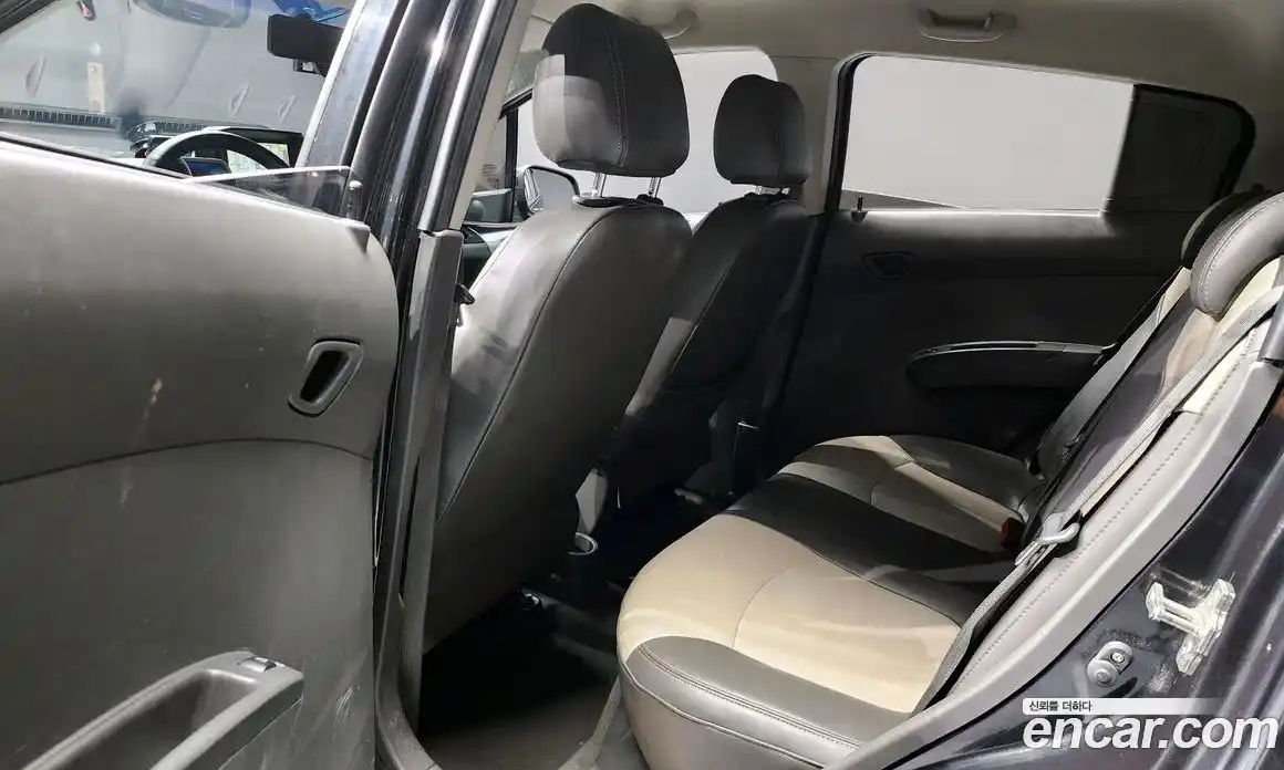 Chevrolet Spark 2015 1.0 автомат (гидро), фото 12