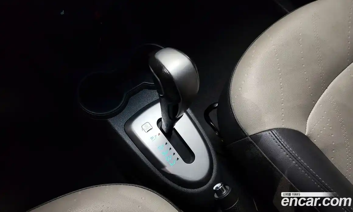 Chevrolet Spark 2015 1.0 автомат (гидро), фото 9