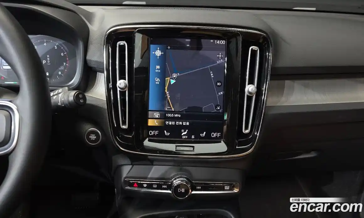 Volvo XC40 2022 2.0 автомат (гидро), фото 13