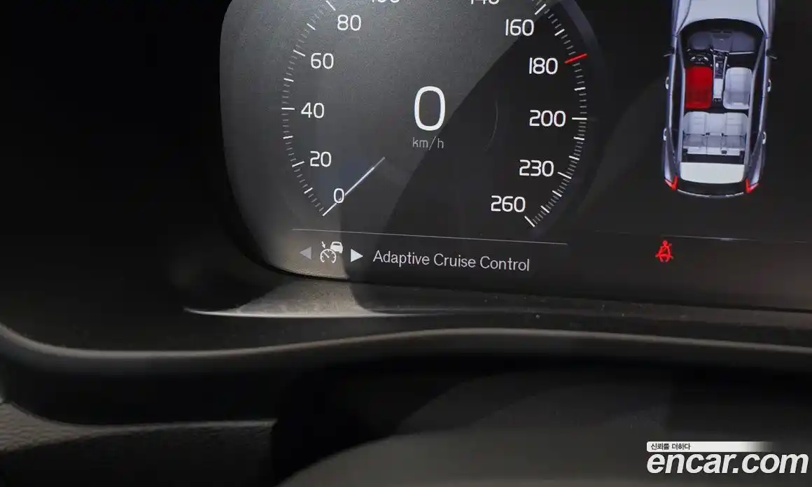 Volvo XC40 2022 2.0 автомат (гидро), фото 16