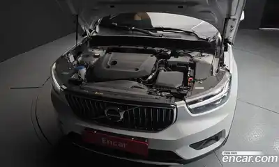 Volvo XC40 2022 2.0 автомат (гидро), миниатюра 6