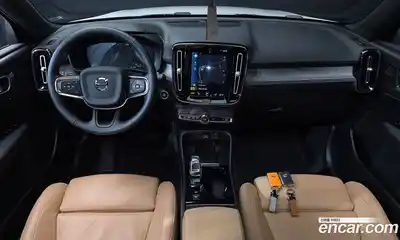 Volvo XC40 2022 2.0 автомат (гидро), миниатюра 7