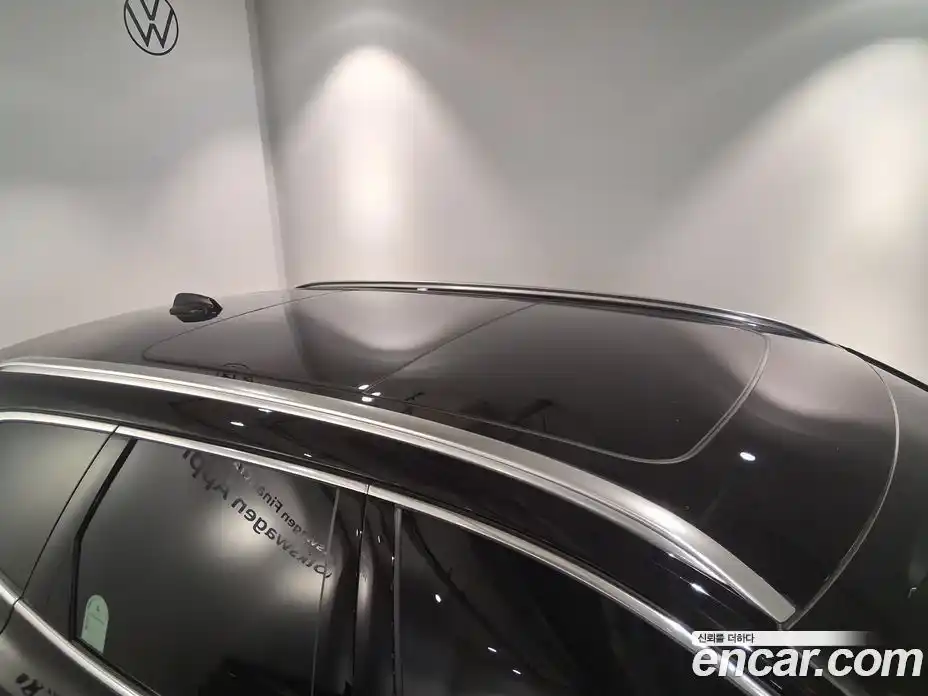 Volvo XC60 2023 2.0 автомат (гидро), фото 15
