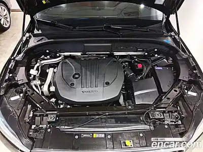 Volvo XC60 2023 2.0 автомат (гидро), миниатюра 6
