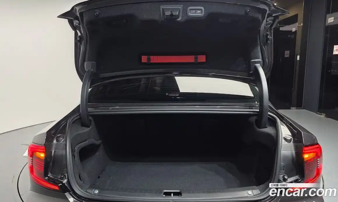Volvo S90 2022 2.0 автомат (гидро), фото 26