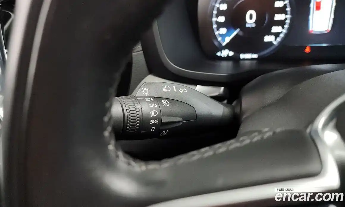 Volvo V60 2020 2.0 автомат (гидро), фото 20