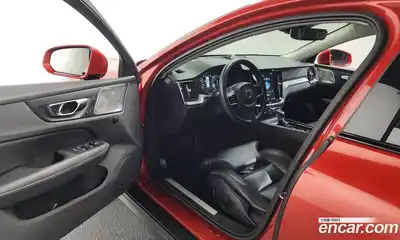 Volvo V60 2020 2.0 автомат (гидро), миниатюра 10
