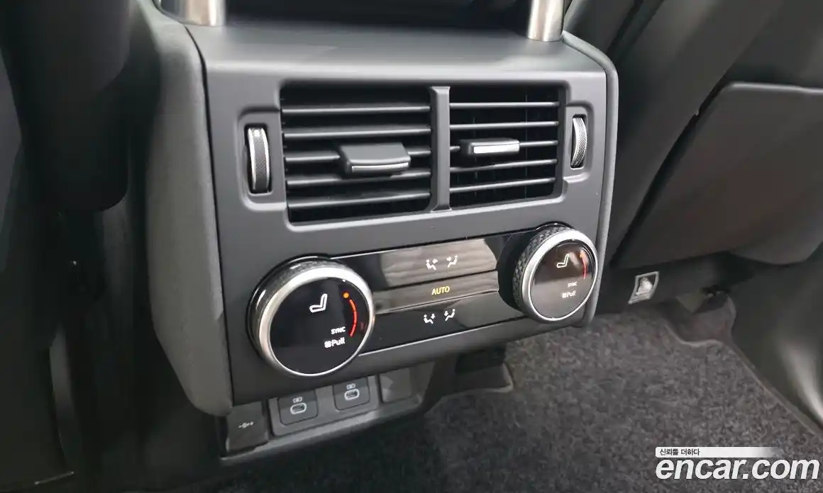 Land Rover Discovery 2025 3.0 автомат (гидро), фото 18