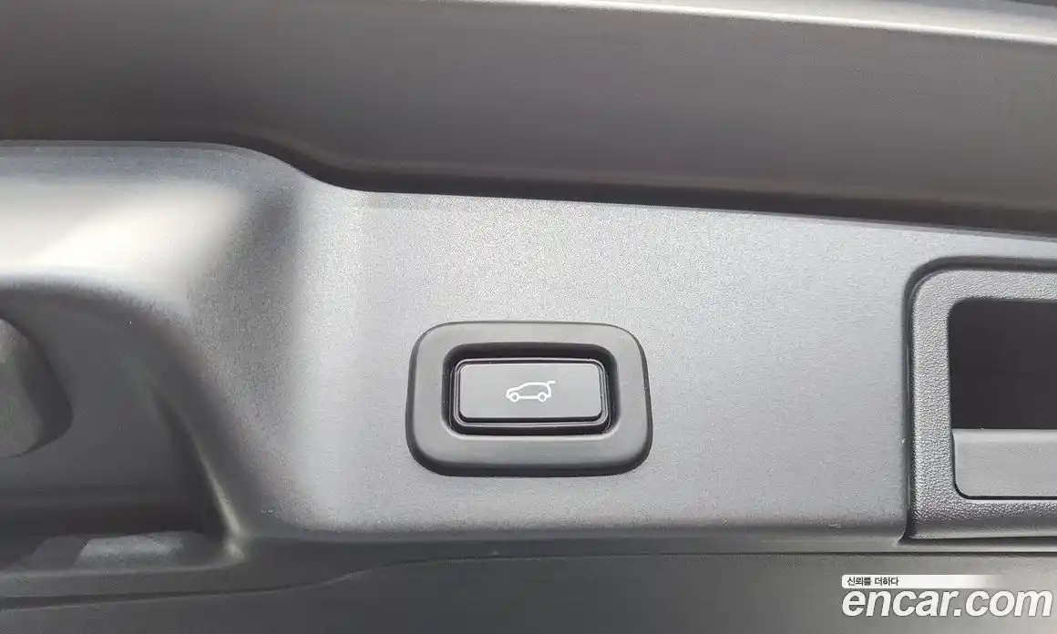 Land Rover Range Rover Evoque 2019 2.0 автомат (гидро), фото 19