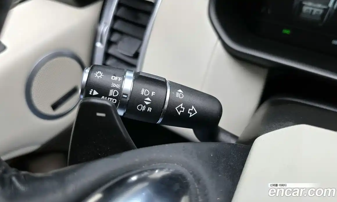 Land Rover Discovery 2018 3.0 автомат (гидро), фото 29
