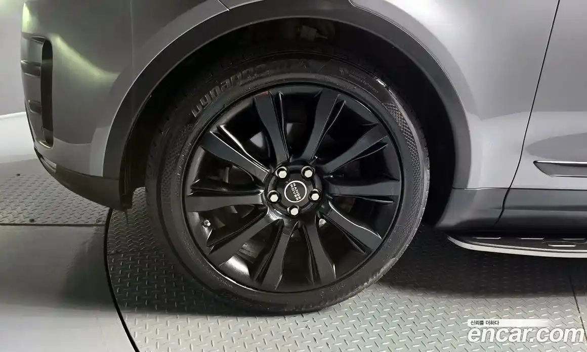 Land Rover Discovery 2018 3.0 автомат (гидро), фото 5