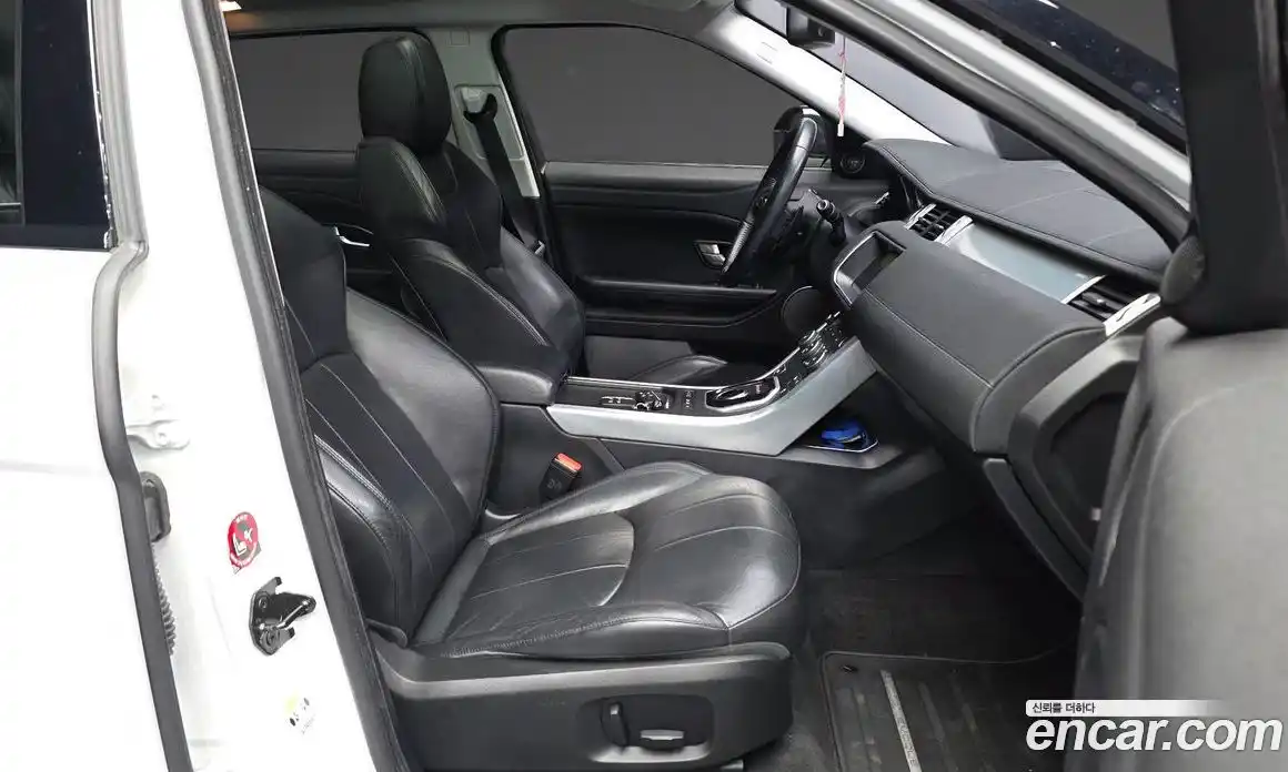 Land Rover Range Rover Evoque 2017 2.0 автомат (гидро), фото 11