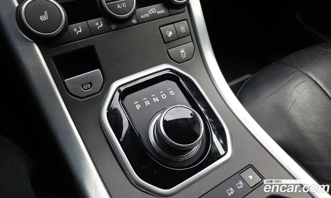 Land Rover Range Rover Evoque 2017 2.0 автомат (гидро), фото 9