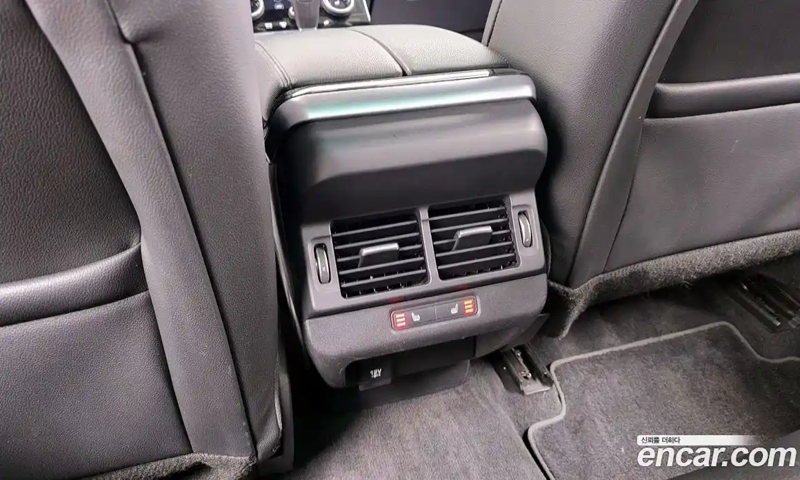 Land Rover Range Rover Evoque 2020 2.0 автомат (гидро), фото 24