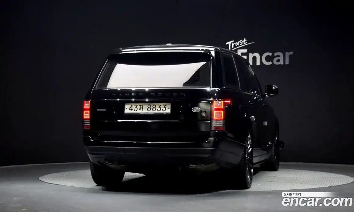 Land Rover Range Rover 2015 4.4 автомат (гидро), фото 4