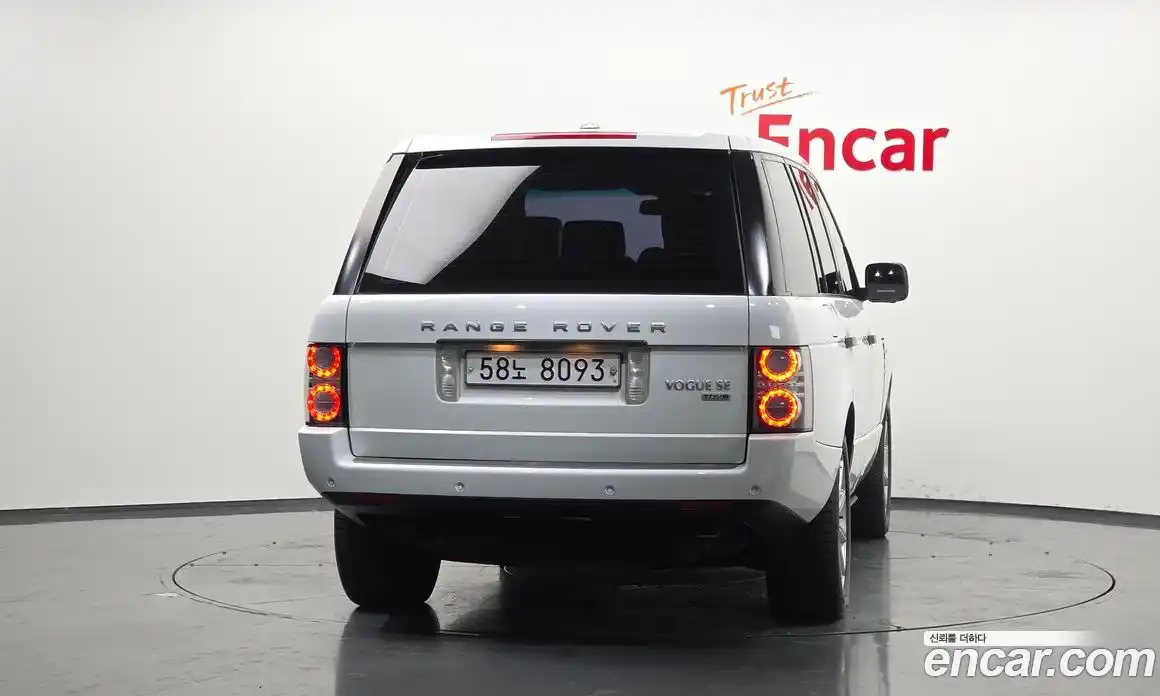 Land Rover Range Rover 2011 4.4 автомат (гидро), фото 4