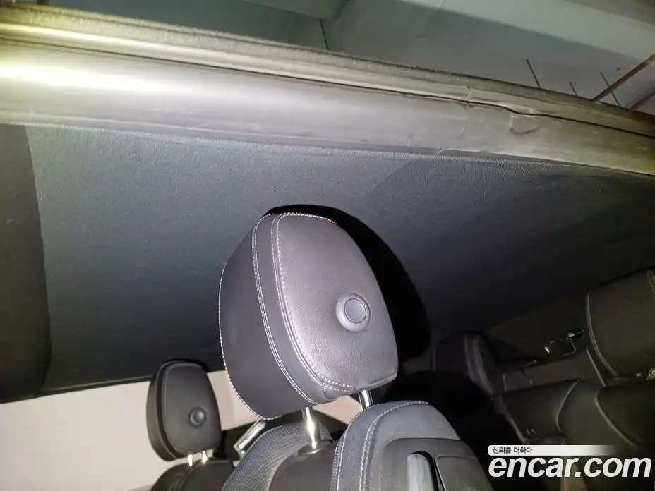 Land Rover Range Rover Evoque 2017 2.0 автомат (гидро), фото 17