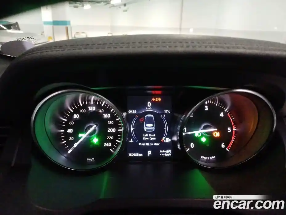 Land Rover Range Rover Evoque 2017 2.0 автомат (гидро), фото 18