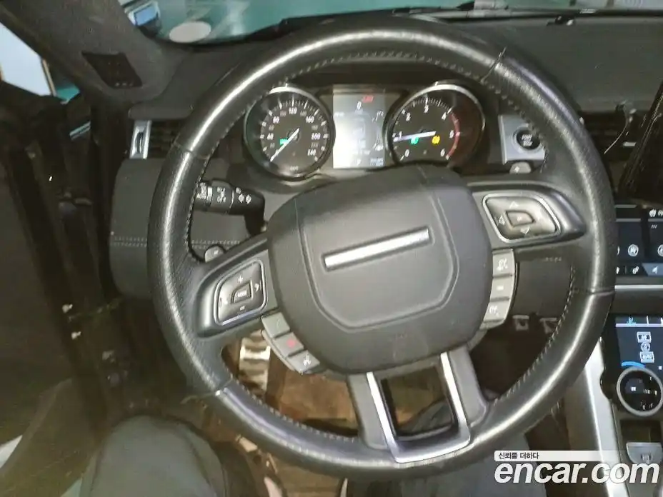 Land Rover Range Rover Evoque 2017 2.0 автомат (гидро), фото 19