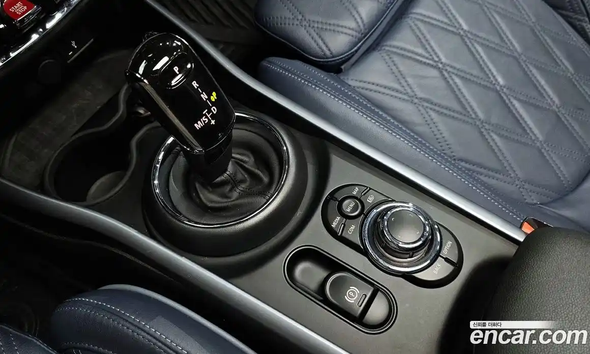 Mini Clubman 2022 2.0 автомат (гидро), фото 9