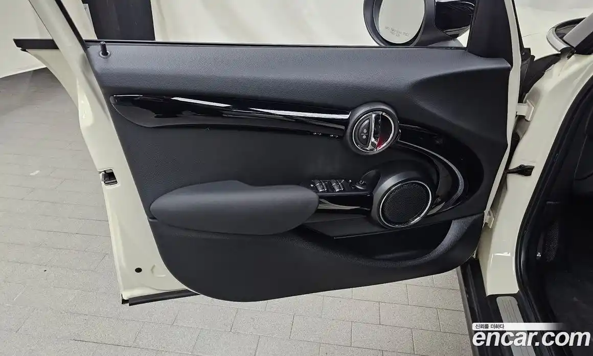 Mini Cooper 2020 1.5 автомат (гидро), фото 14