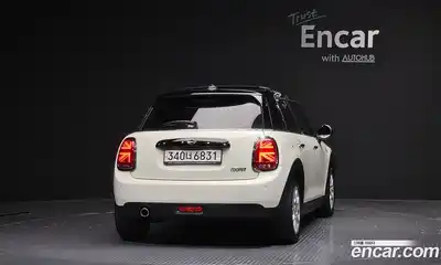 Mini Cooper 2020 1.5 автомат (гидро), миниатюра 4