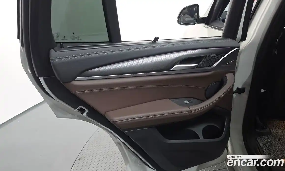 BMW X3 2024 2.0 автомат (гидро), фото 15