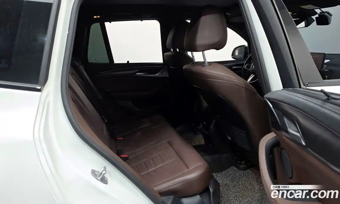 BMW X3 2024 2.0 автомат (гидро), фото 17