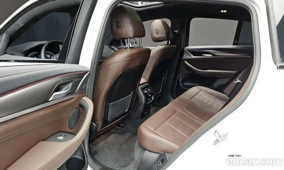 BMW X4 2024 2.0 автомат (гидро), фото 11
