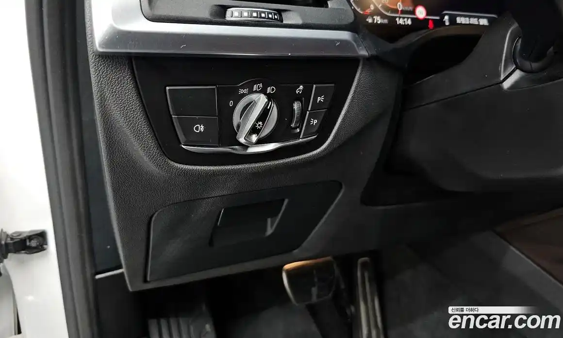 BMW X4 2024 2.0 автомат (гидро), фото 20