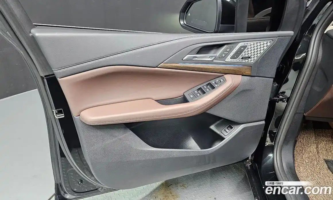 BMW 2 серия 2025 2.0 автомат (гидро), фото 14