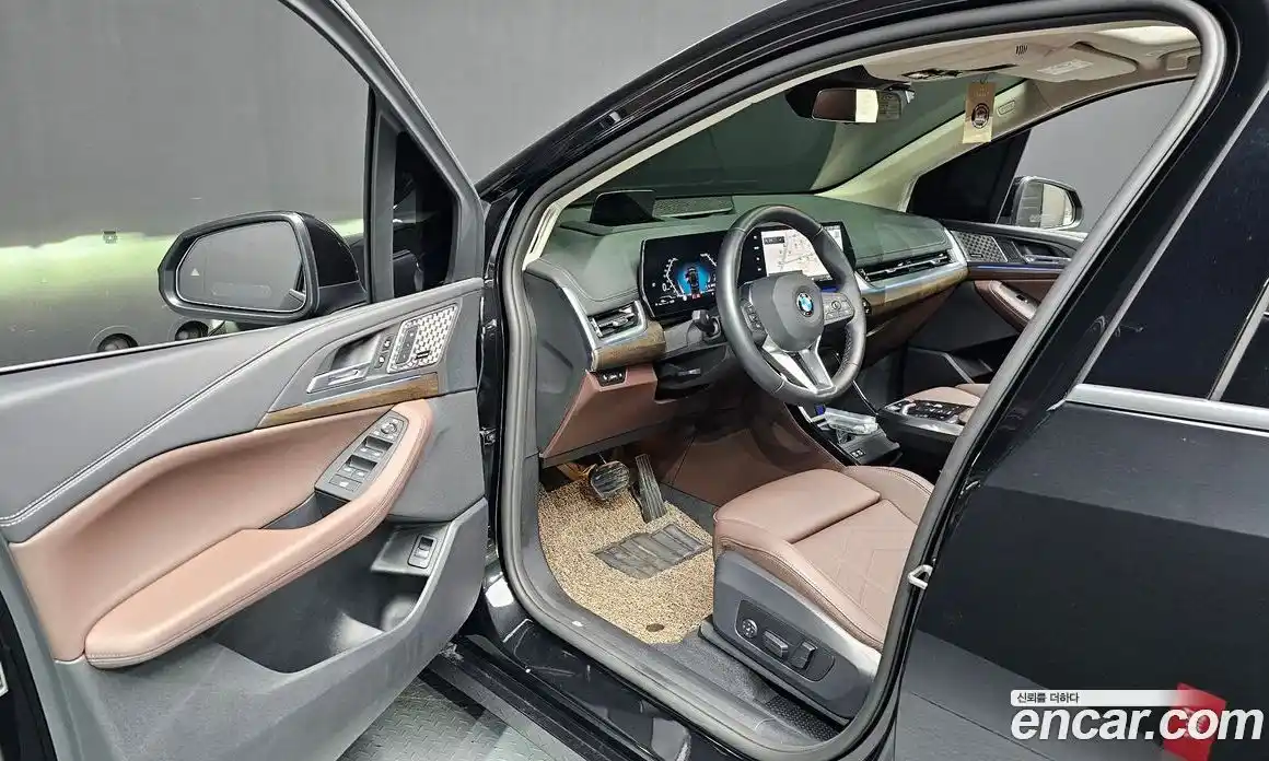 BMW 2 серия 2025 2.0 автомат (гидро), фото 16