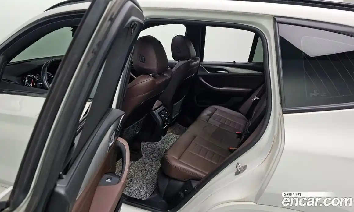 BMW X3 2018 2.0 автомат (гидро), фото 25