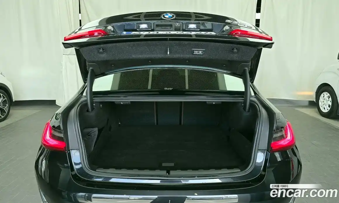 BMW 3 серия 2021 2.0 автомат (гидро), фото 25