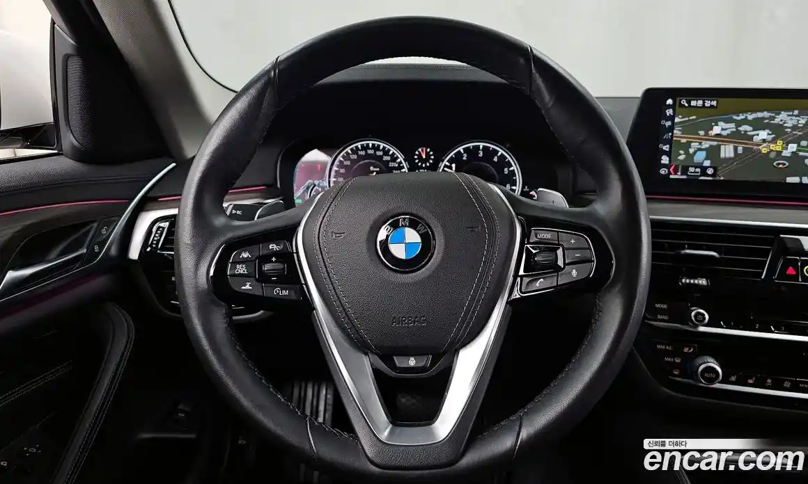 BMW 5 серия 2018 2.0 автомат (гидро), фото 19