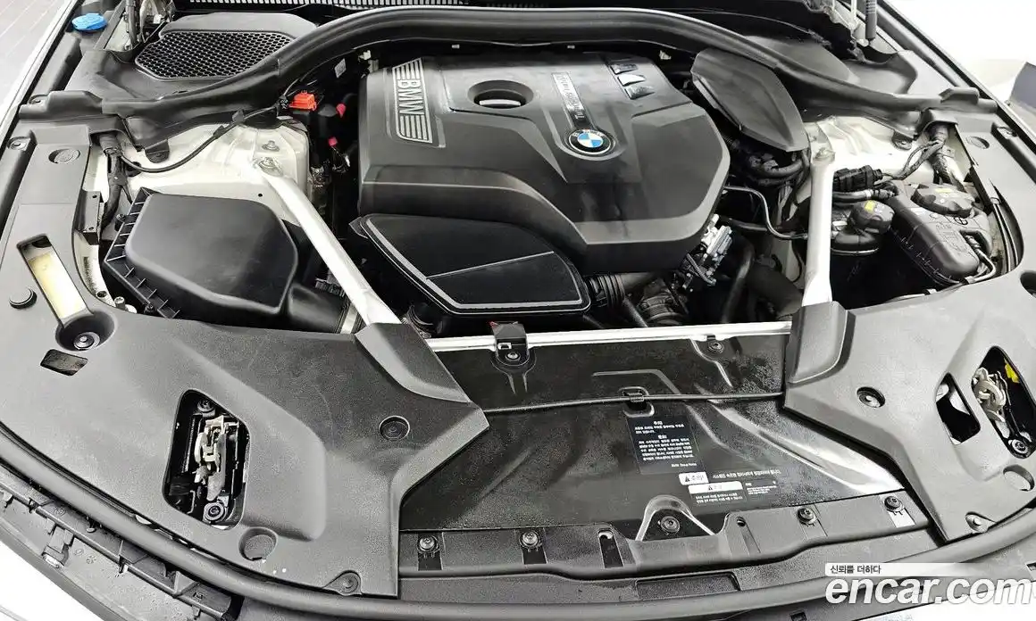 BMW 5 серия 2018 2.0 автомат (гидро), фото 6