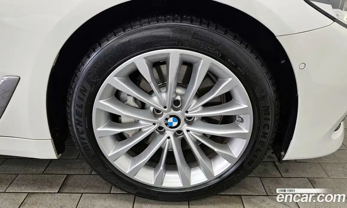 BMW 5 серия 2018 2.0 автомат (гидро), фото 7